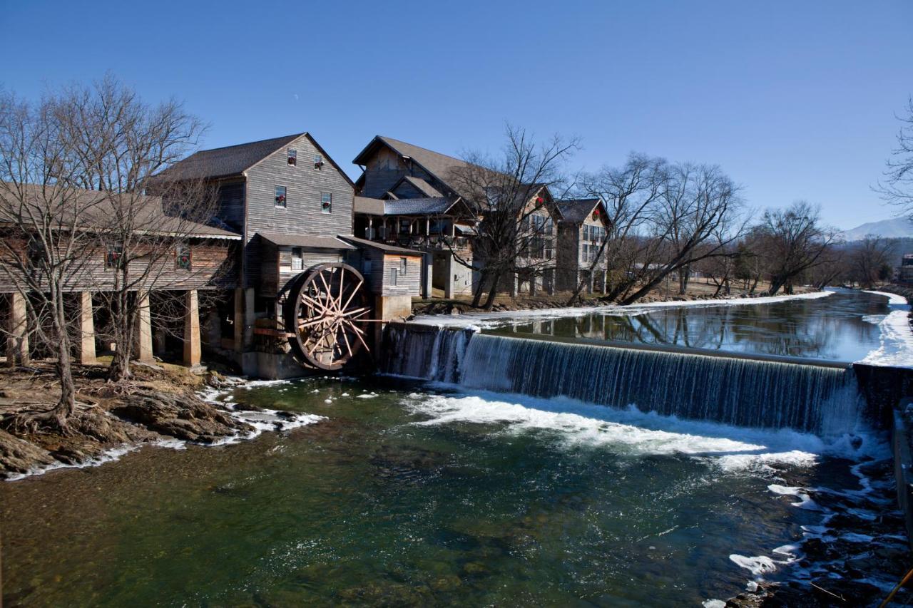 Bear Cove Falls Pigeon Forge Exterior foto